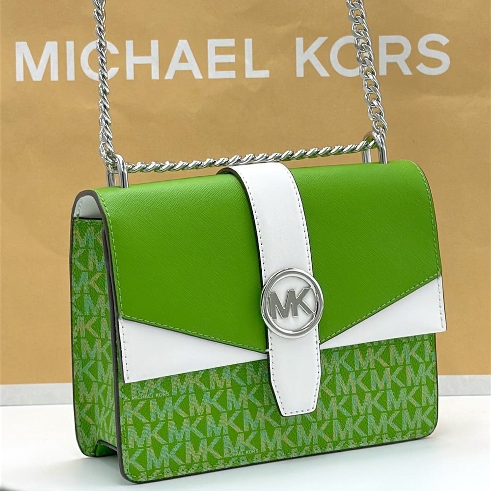 Michael Kors Greenwich Small Color-Block Signature Logo FlapCrossbody Bag
Jungle